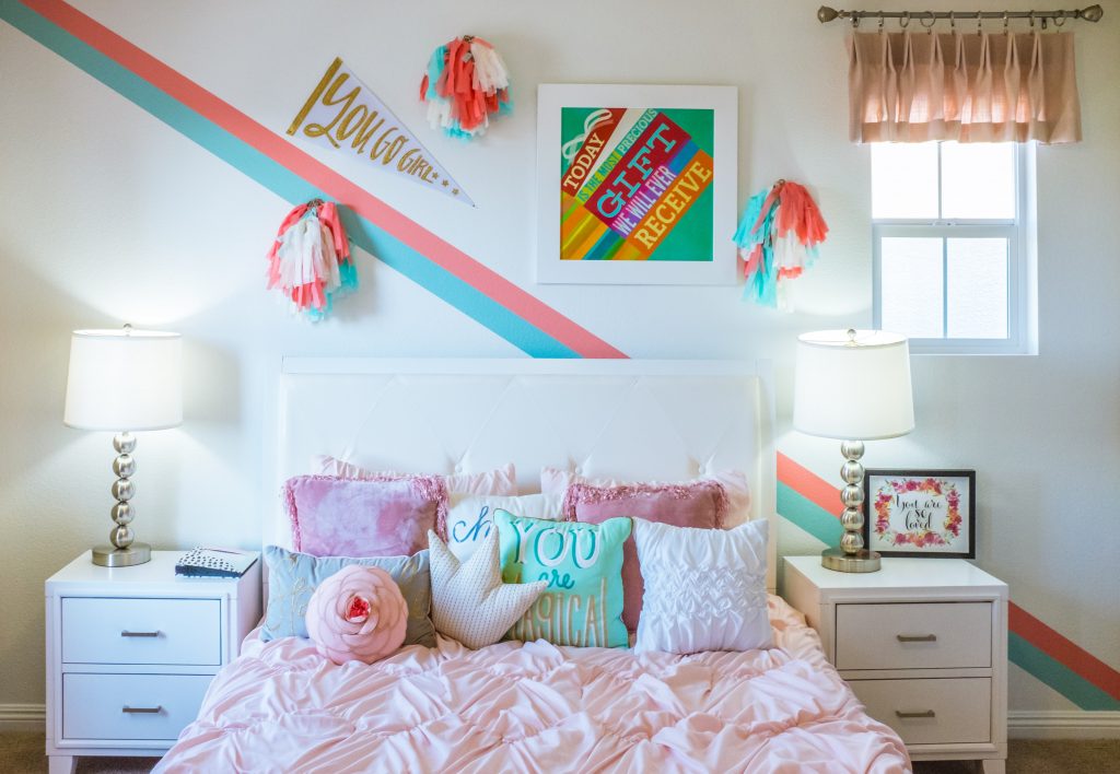 7 idées de décoration murale pour une chambre de fille - Stoo